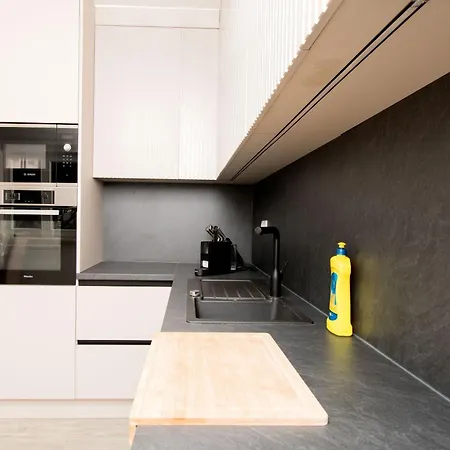 Jozak Apartment *